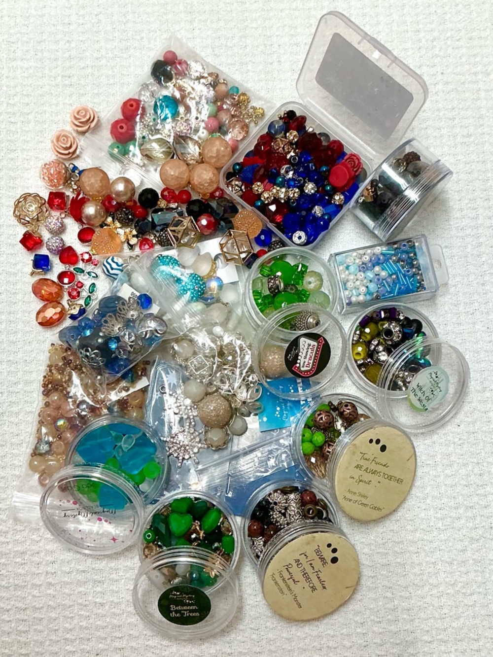 🌸Huge Lot Of Beads!